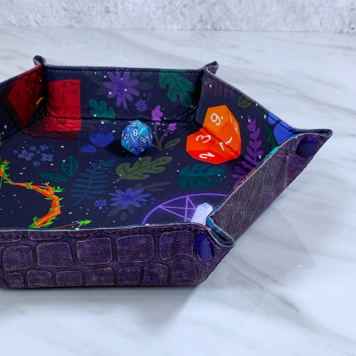 Adventure Magic Hex Snap Dice Tray