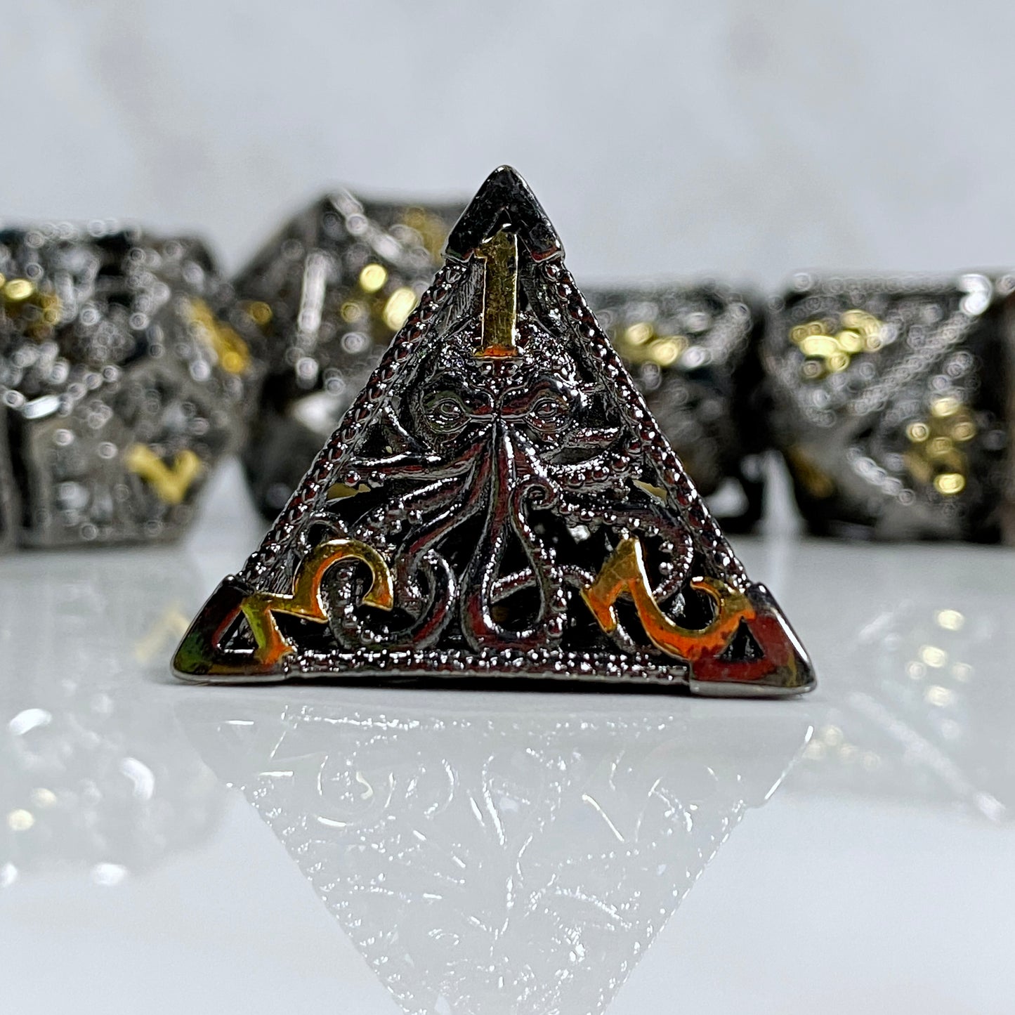 Kraken Dice, Black & Gold