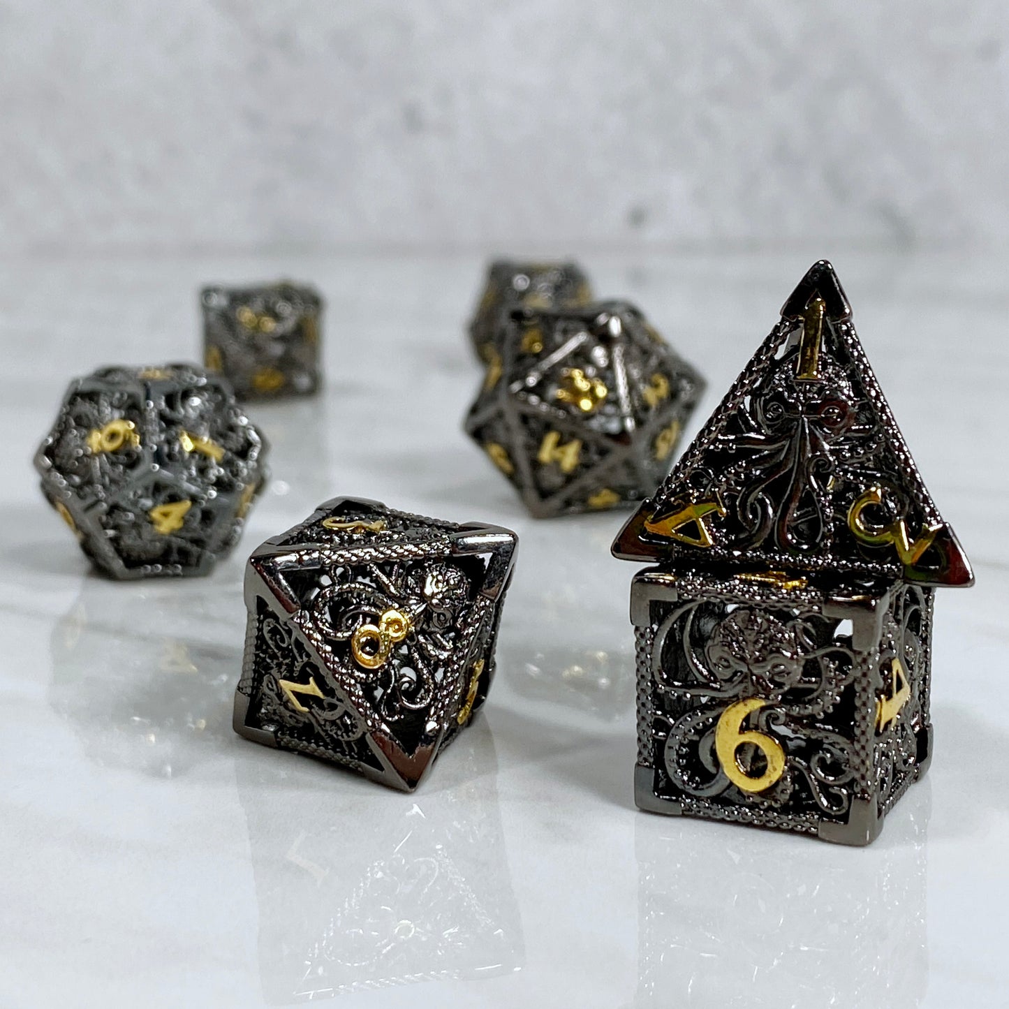 Kraken Dice, Black & Gold