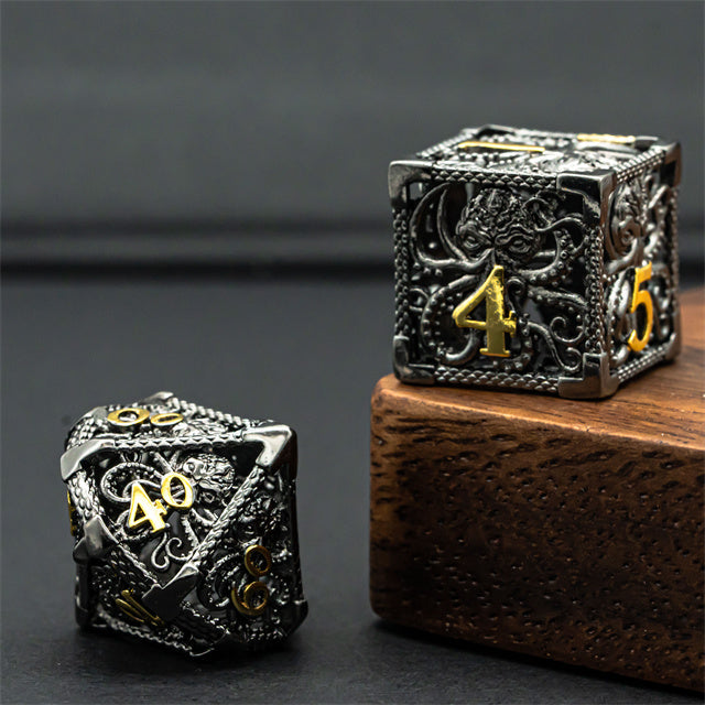 Kraken Dice, Black & Gold