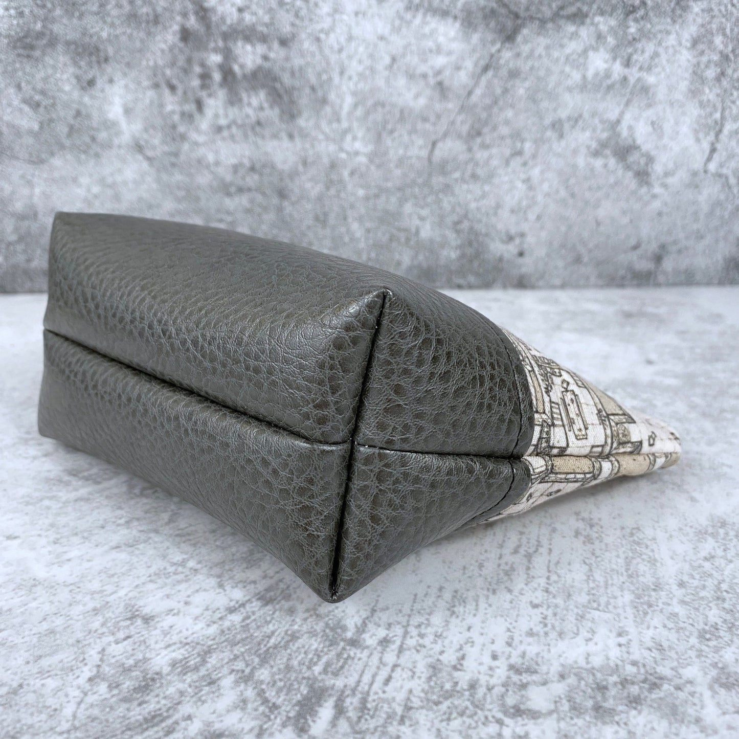 Dungeon Map Zipper Bag