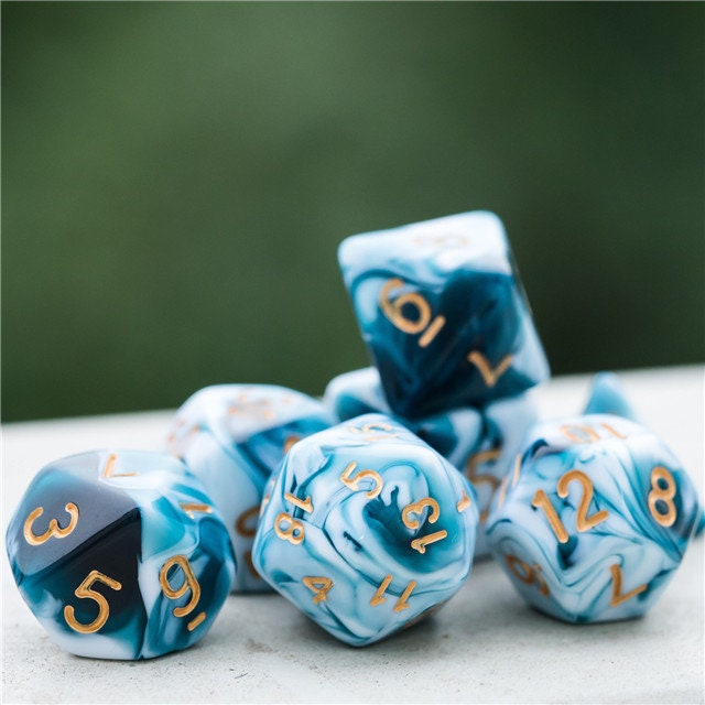 Fundamentals Blue & White Dice