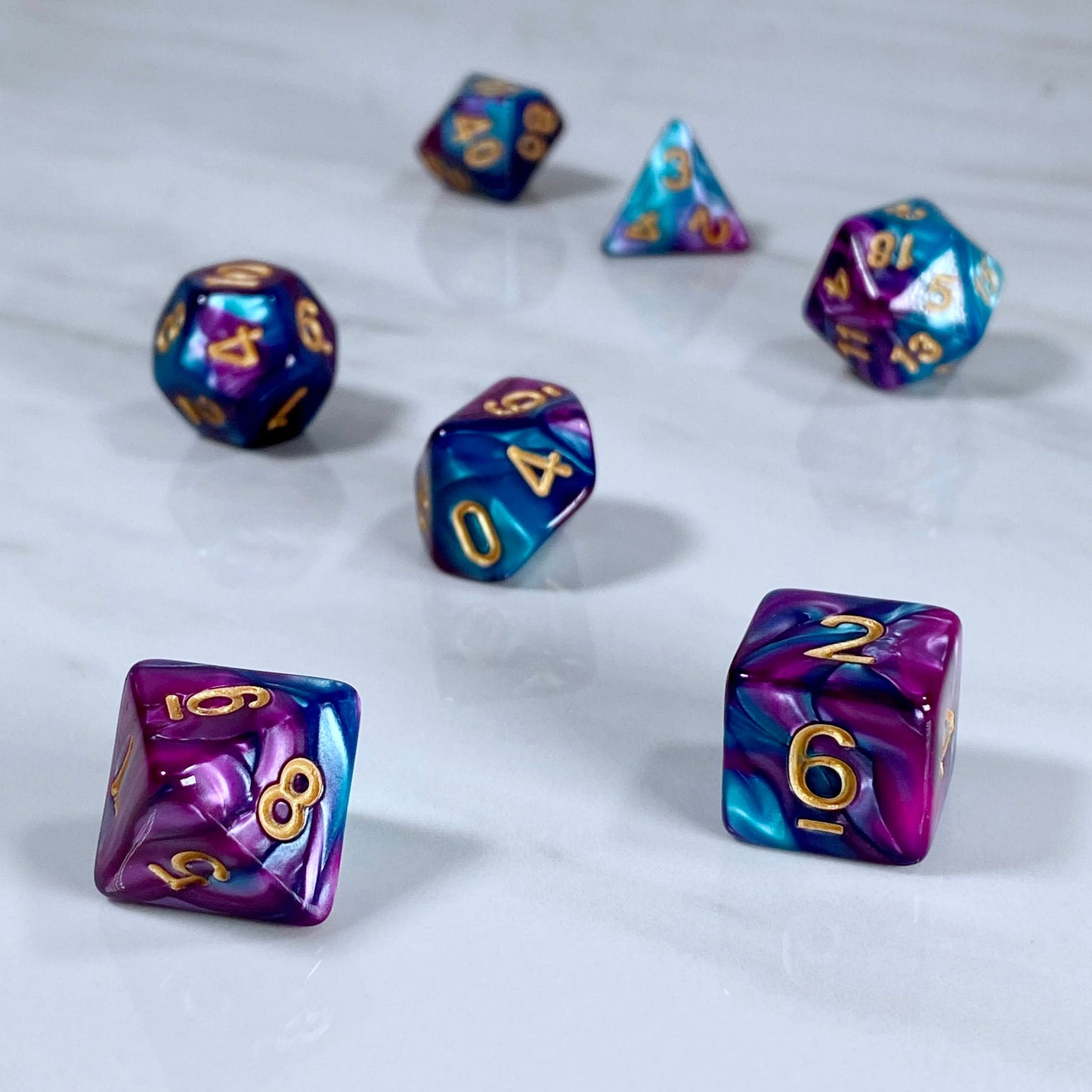 Fundamentals Purple & Blue Dice