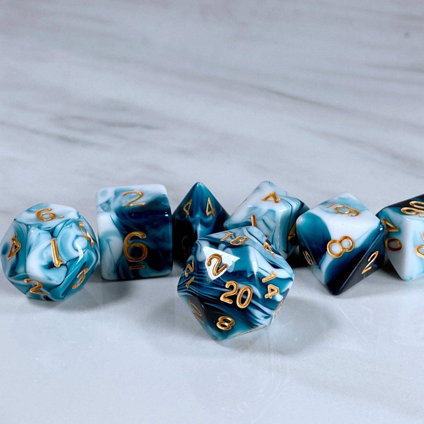 Fundamentals Blue & White Dice