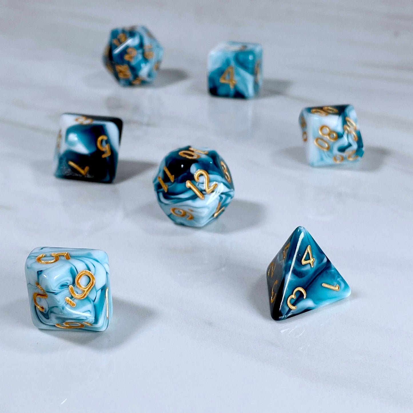 Fundamentals Blue & White Dice
