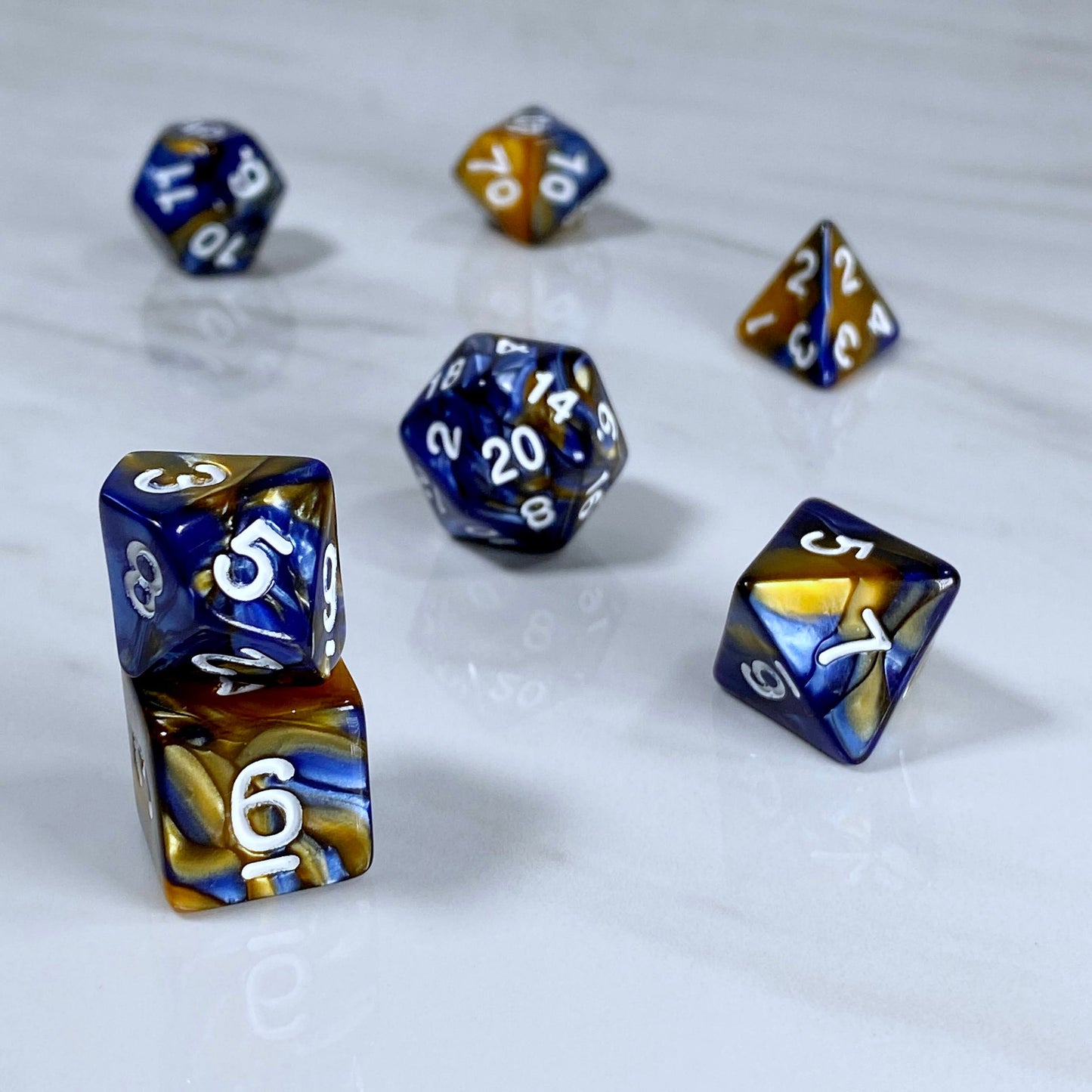 Fundamentals Blue & Gold Dice