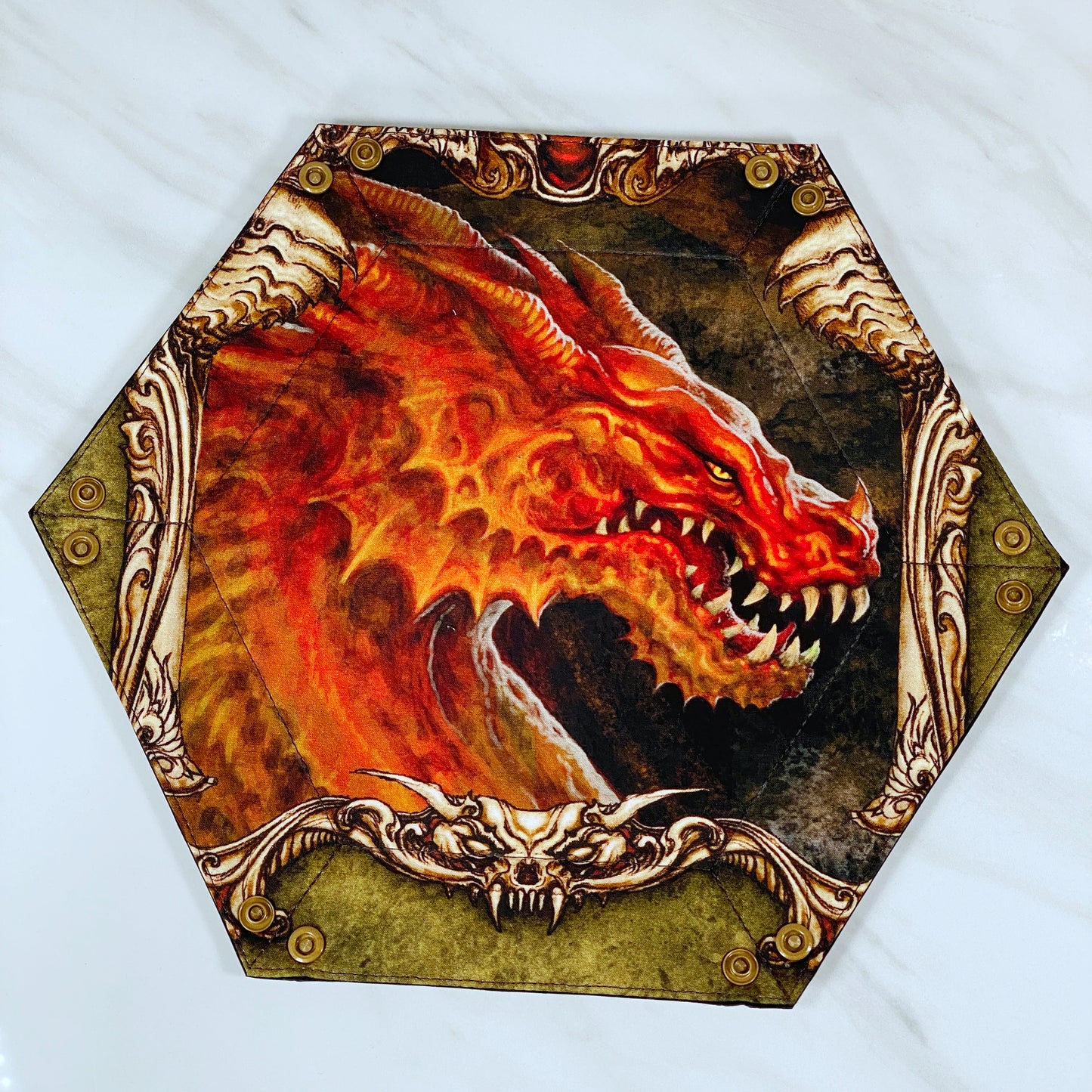 Dragon Bust Hex Snap Dice Tray