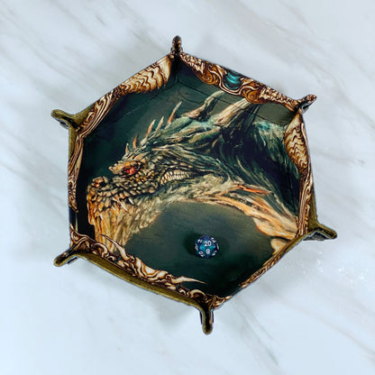 Dragon Bust Hex Snap Dice Tray