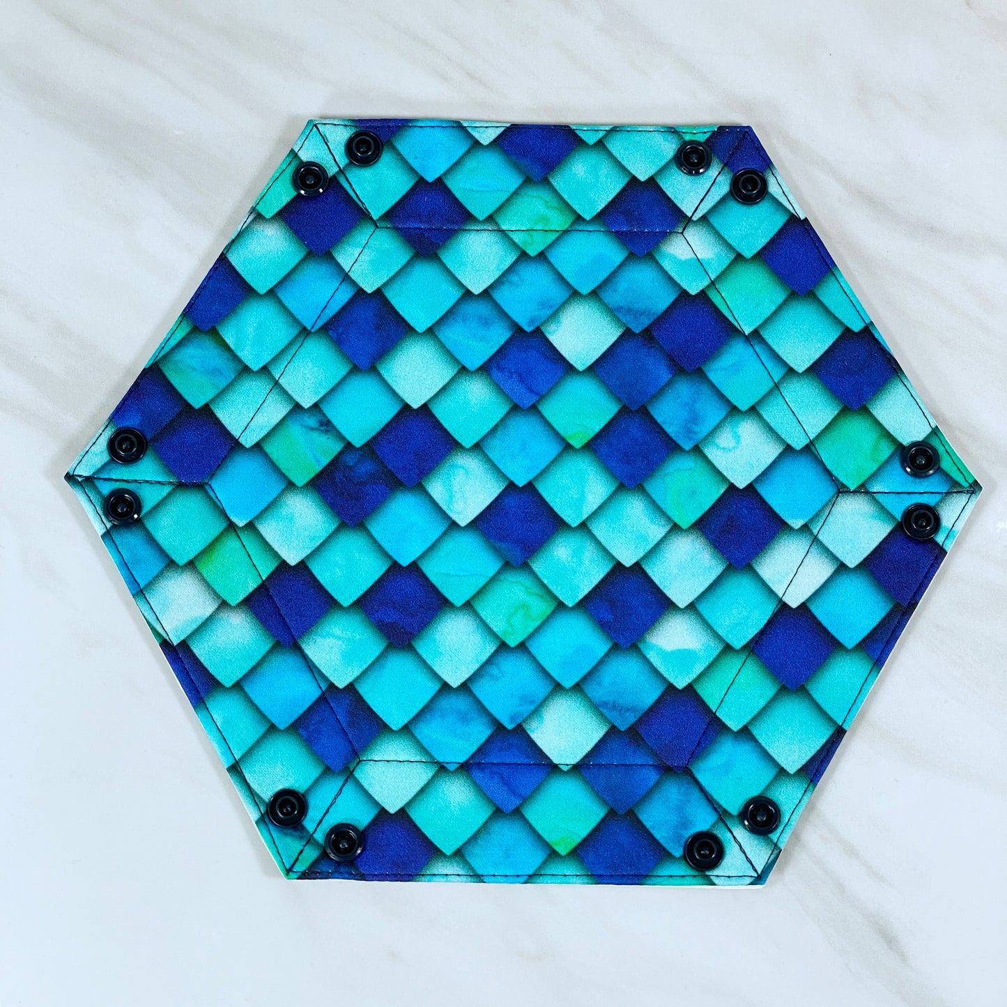 Dragon Scale Hex Snap Dice Tray