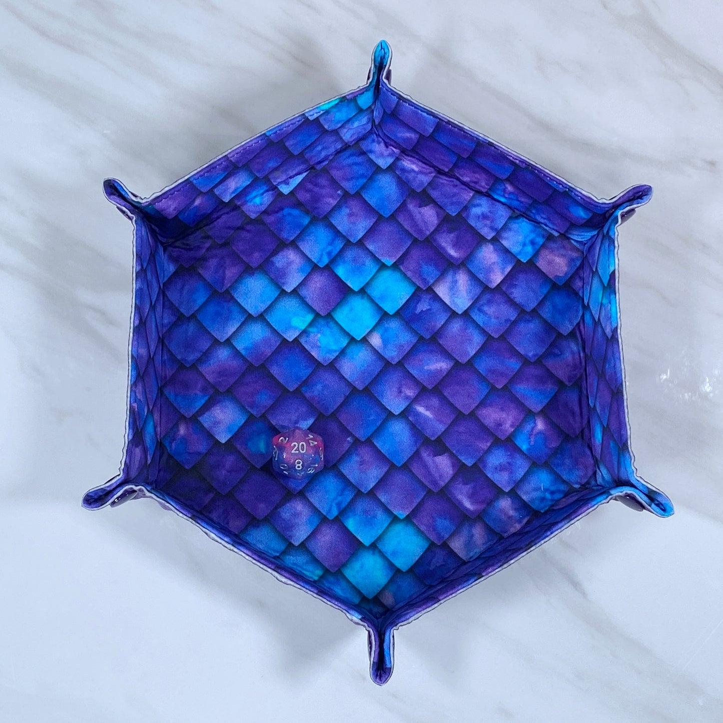 Dragon Scale Hex Snap Dice Tray
