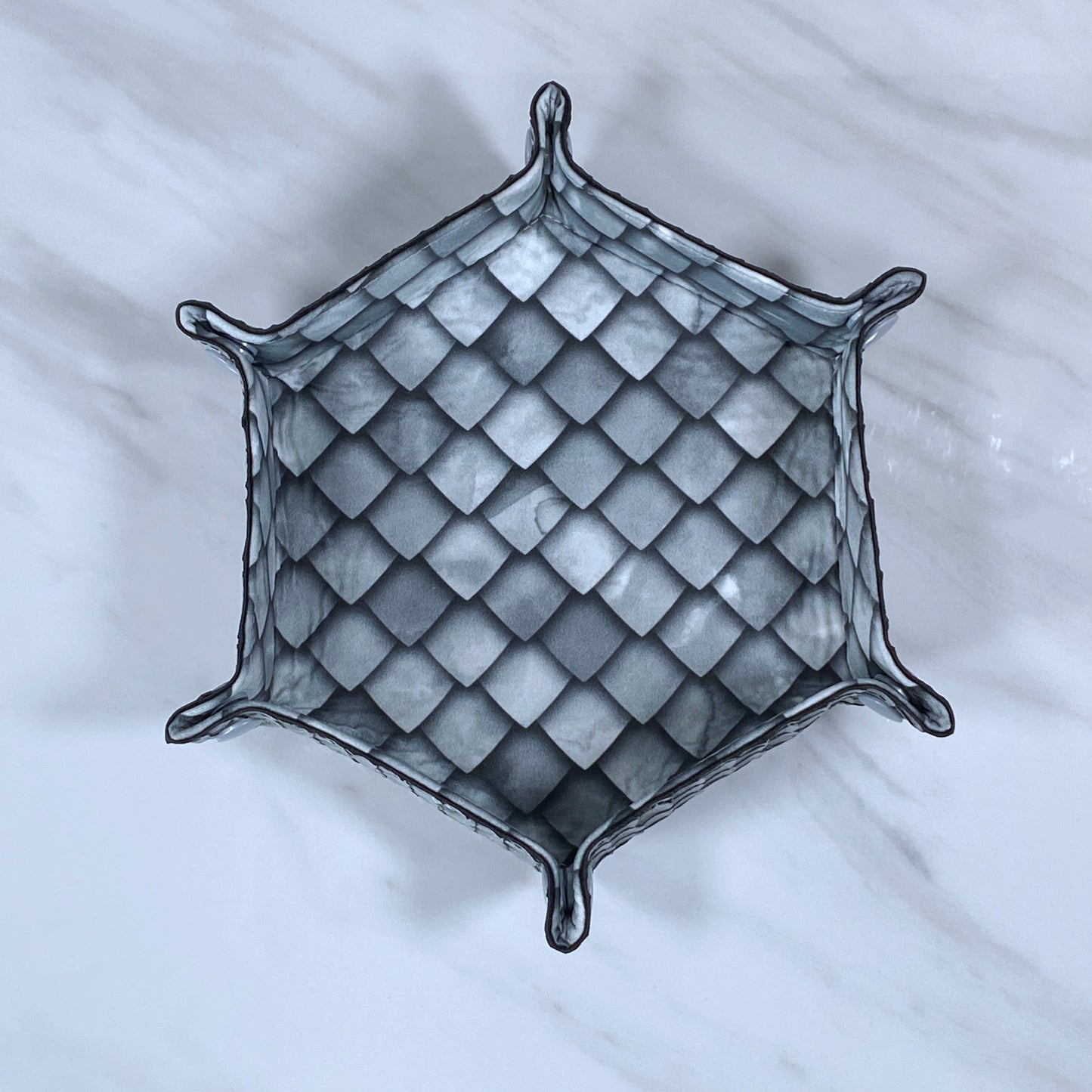 Dragon Scale Hex Snap Dice Tray