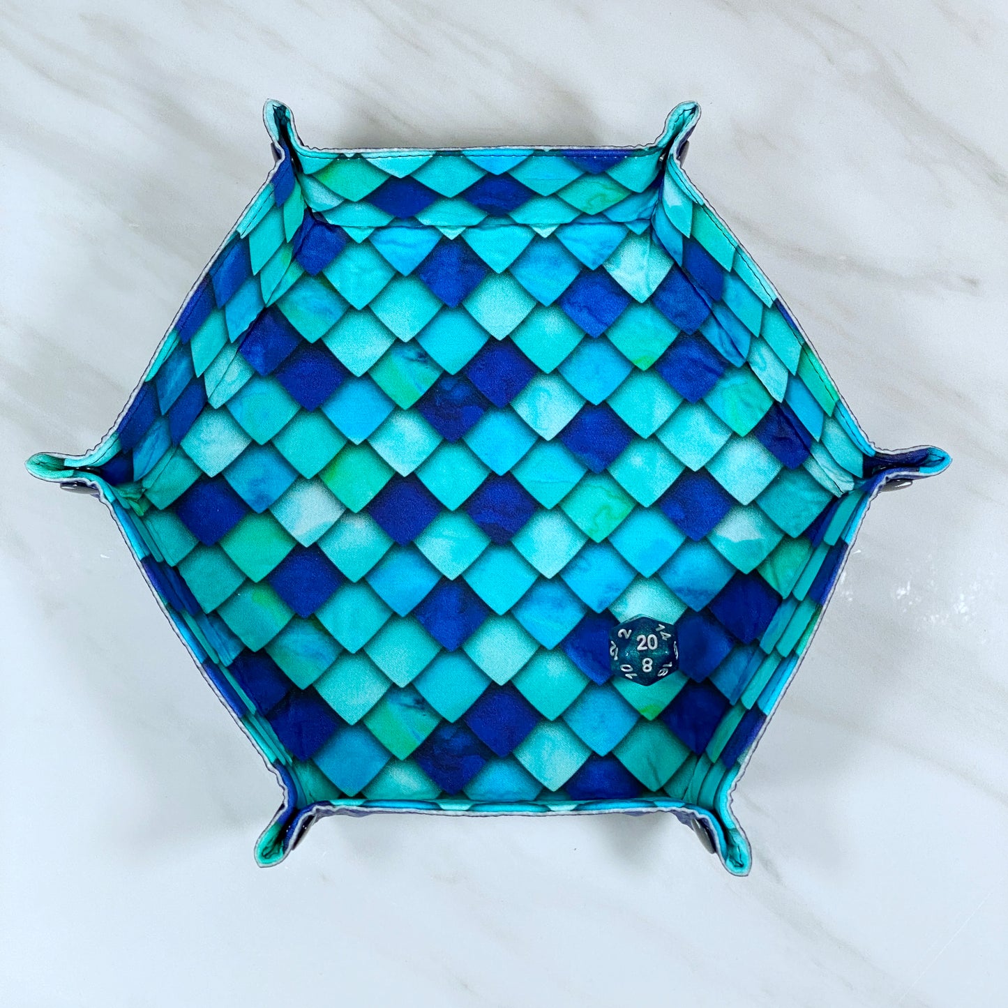 Dragon Scale Hex Snap Dice Tray