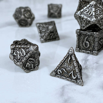 Dagger of Venom, Silver-tone