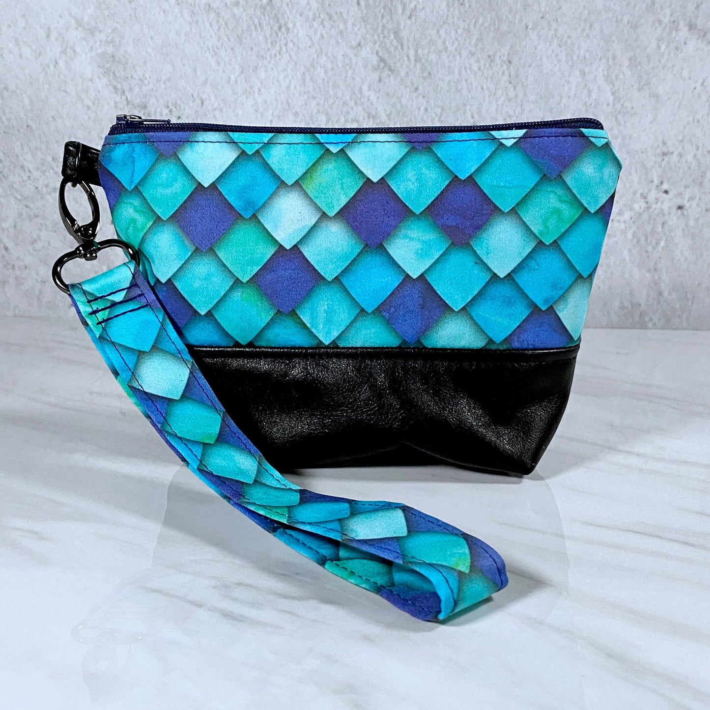 Dragon Scale Dice Zipper Bag