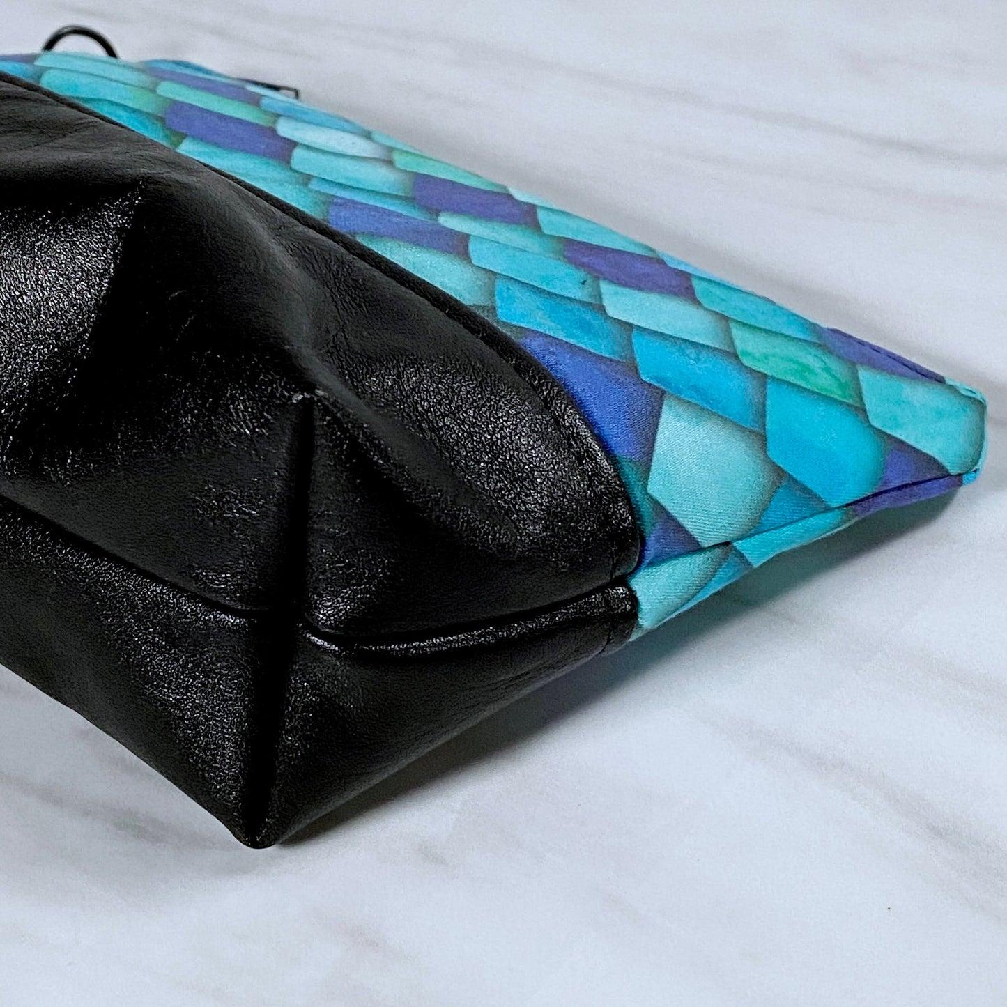 Dragon Scale Dice Zipper Bag
