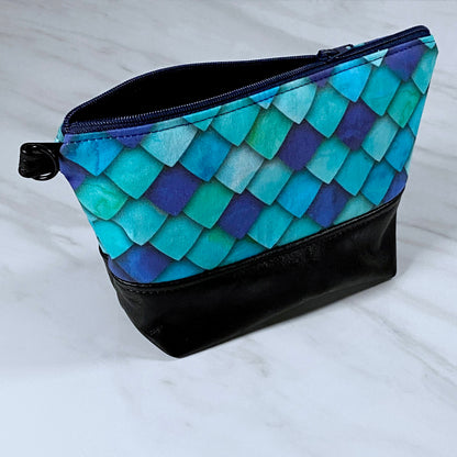Dragon Scale Dice Zipper Bag